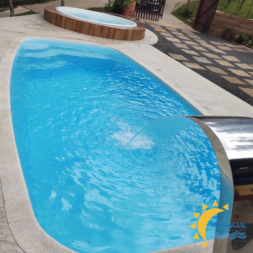 Piscina de fibra instalada pela Manancial 5