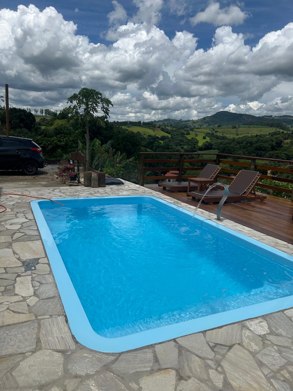 Piscina de fibra instalada pela Manancial 7