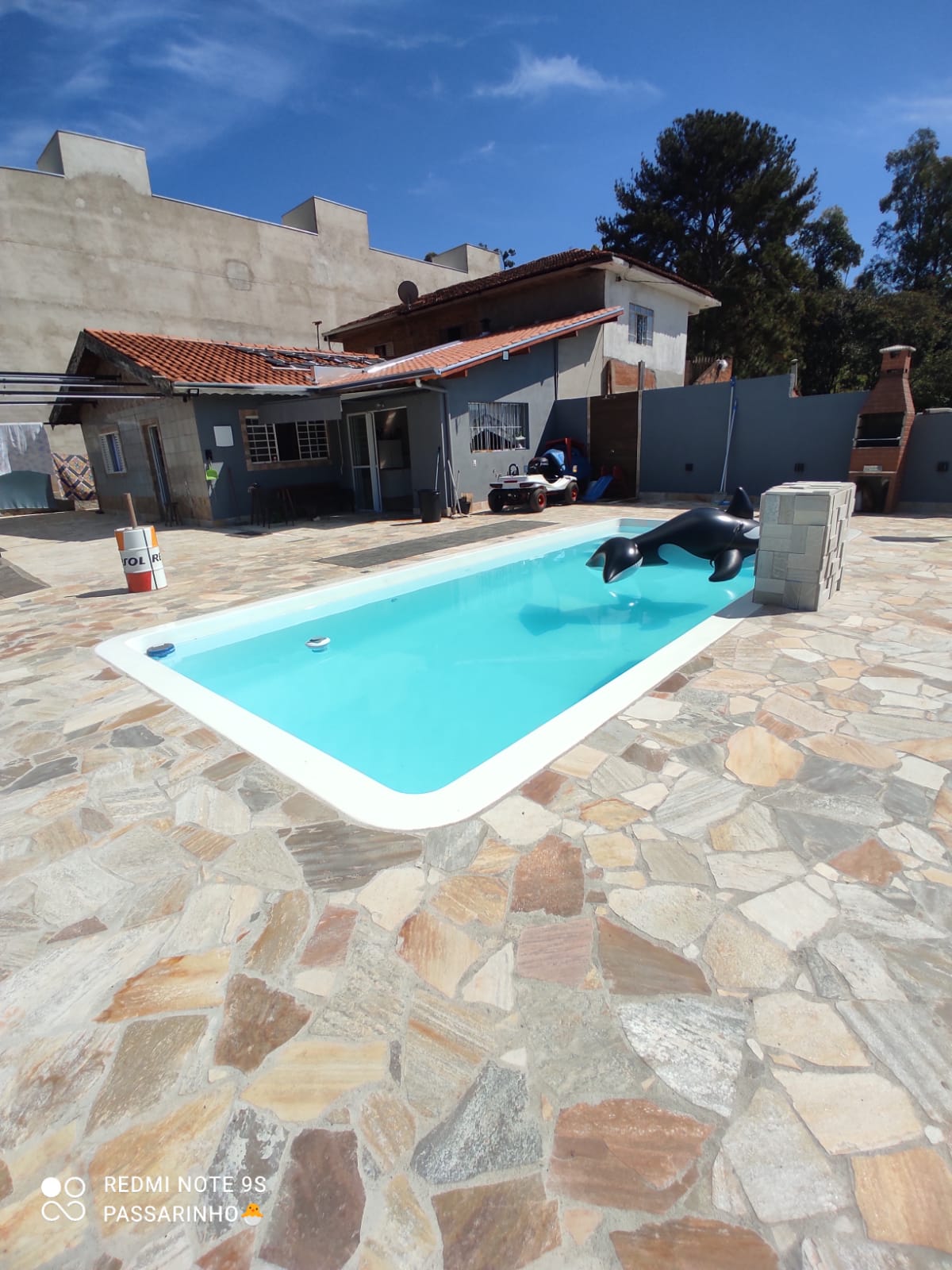 Piscina de fibra instalada pela Manancial 12