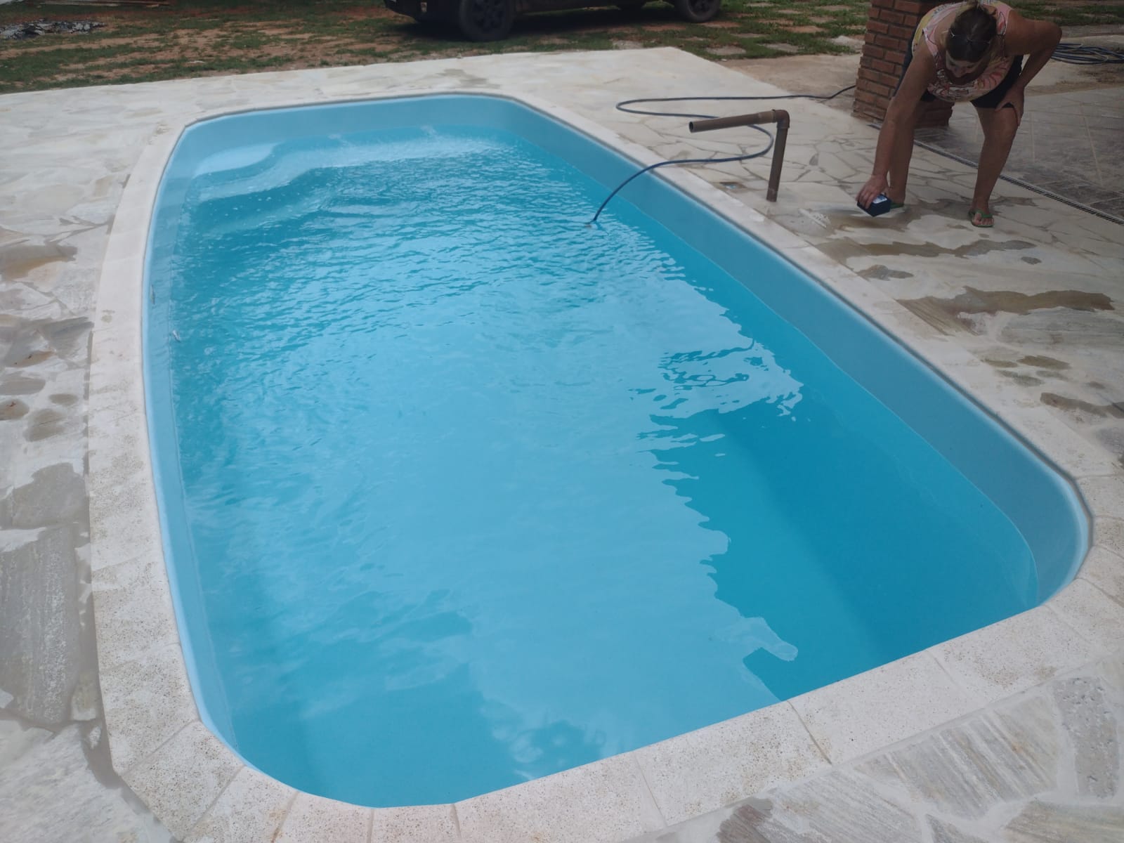Piscina de fibra instalada pela Manancial 3